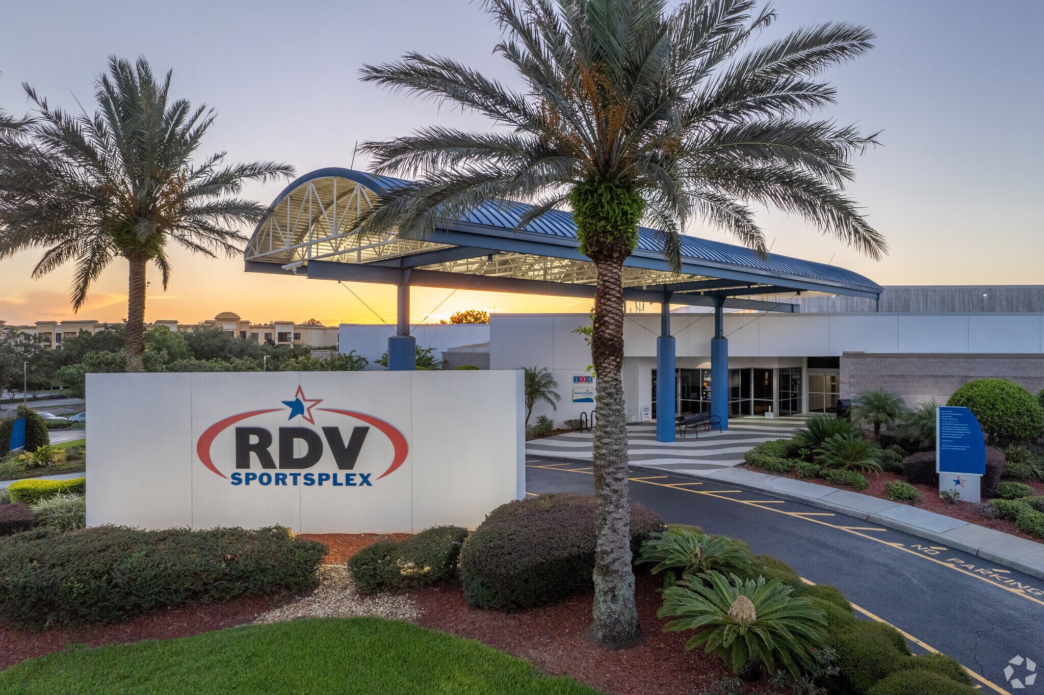 8701 Maitland Summit Blvd, Orlando, FL à louer Photo principale– Image 1 sur 26