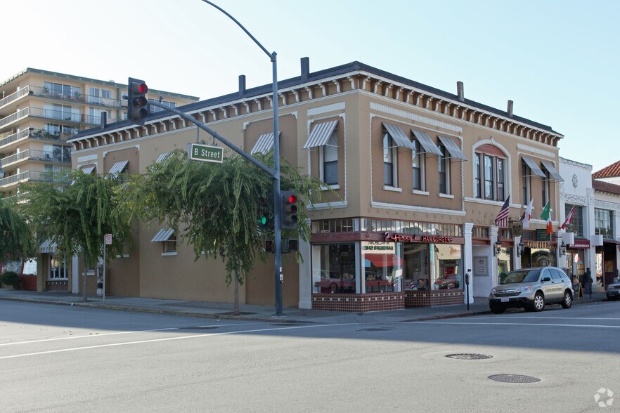 38-42 S B St, San Mateo, CA à vendre - Photo principale – Image 1 sur 1