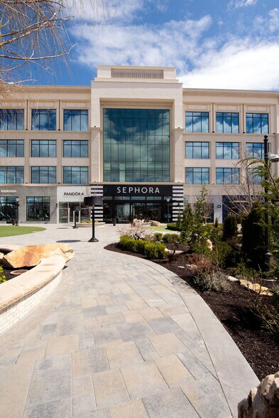 13400 S & Mountain View Corridor, Riverton, UT à louer - Photo de l’immeuble – Image 3 sur 9