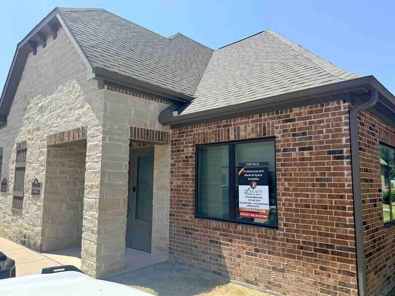 4425 Plano Pky, Carrollton, TX à vendre - Photo de l’immeuble – Image 3 sur 3