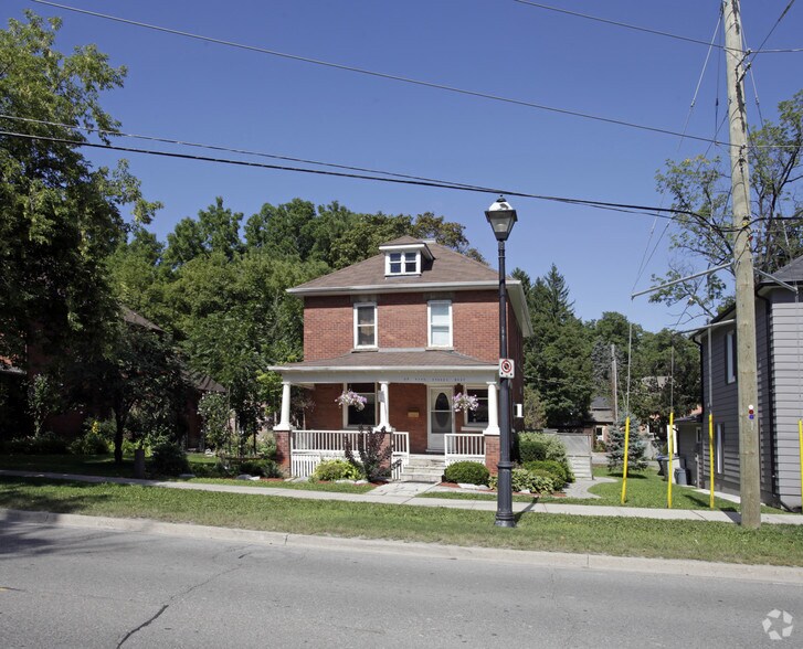69 King St W, Caledon, ON à vendre - Photo principale – Image 1 sur 2