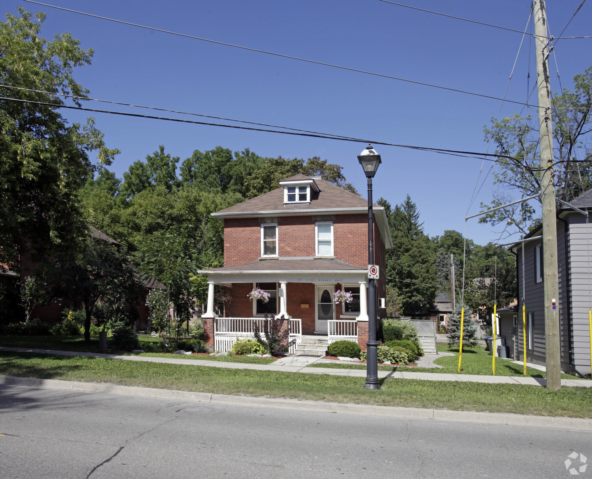 69 King St W, Caledon, ON à vendre Photo principale– Image 1 sur 3