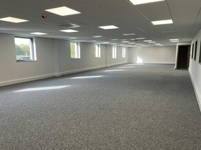 Saxon Way, West Drayton à louer Photo intérieure– Image 1 sur 1