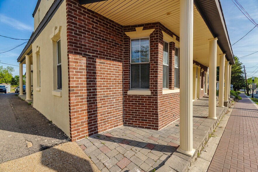 121 N Broad St, Woodbury, NJ à vendre - Photo de l’immeuble – Image 2 sur 38
