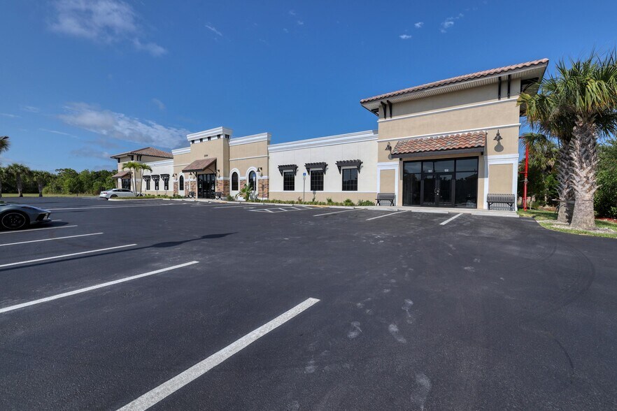 22904 Lyden Dr, Estero, FL à louer - Photo de l’immeuble – Image 2 sur 21
