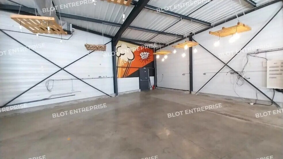 Local commercial dans La Richardais à louer - Photo intérieure – Image 3 sur 6