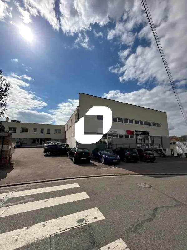 Plus de détails pour Bureau à vendre
