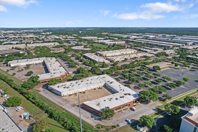 Plus de détails pour 4150 Freidrich Ln, Austin, TX - Bureau, Local d'activités à louer