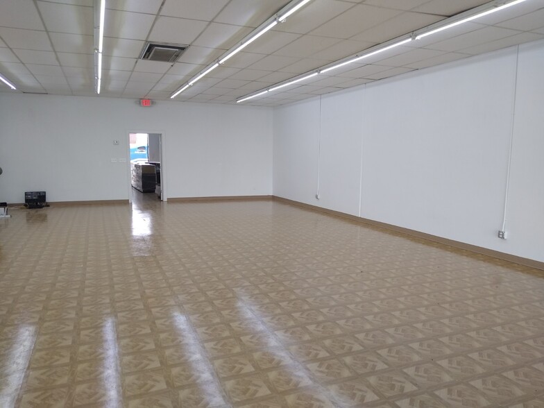 719 W Joe Pate Blvd, Hidalgo, TX à louer - Photo intérieure – Image 3 sur 5