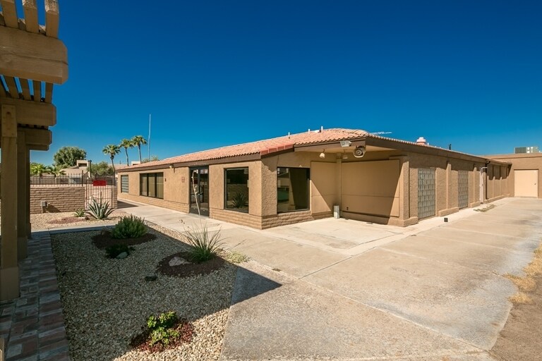 1407 McCulloch Blvd N, Lake Havasu City, AZ à vendre - Photo de l’immeuble – Image 2 sur 22