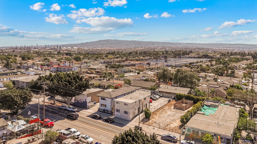 1445 N Wilmington Blvd, Wilmington, CA à vendre - Photo de l’immeuble – Image 3 sur 24