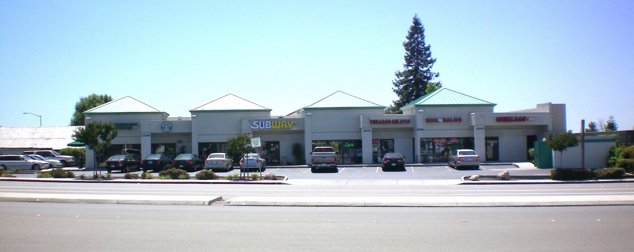 22063-22095 Center St, Castro Valley, CA à louer Photo de l’immeuble– Image 1 sur 2