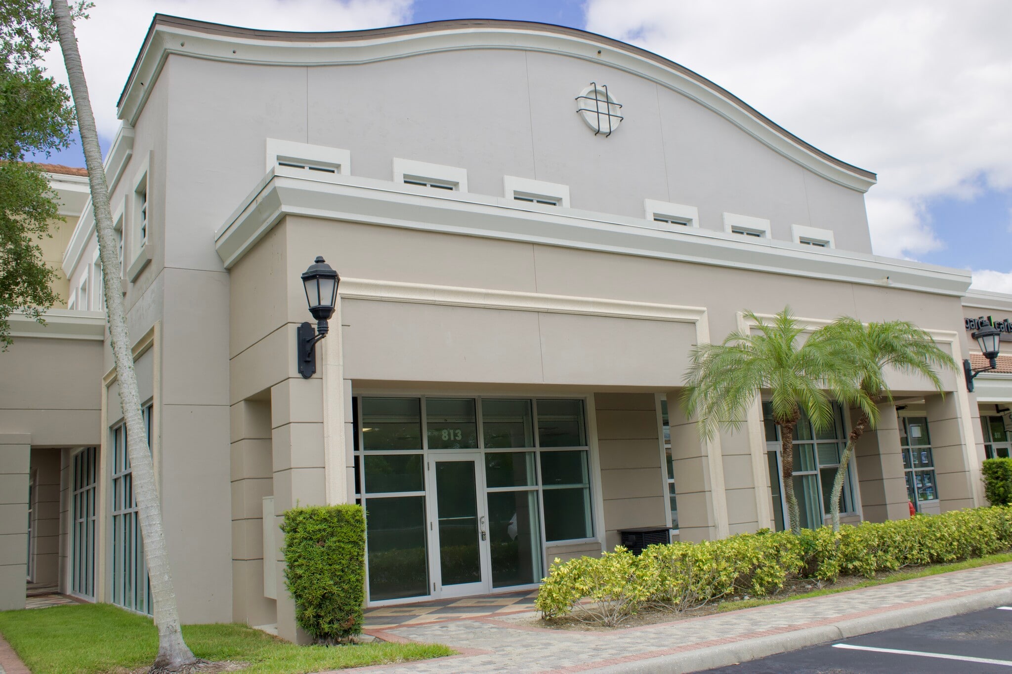 2355 vanderbilt beach Rd, Naples, FL à louer Photo de l’immeuble– Image 1 sur 6