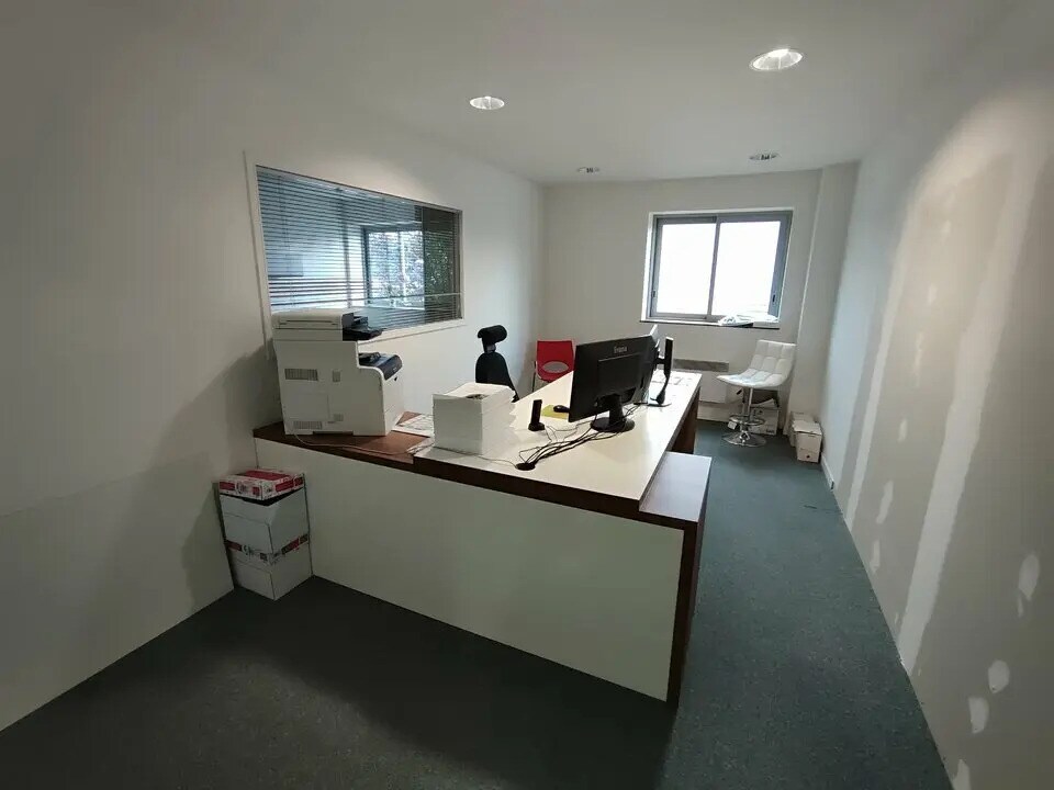 Bureau dans BOURGOIN-JALLIEU à louer Photo de l’immeuble– Image 1 sur 6