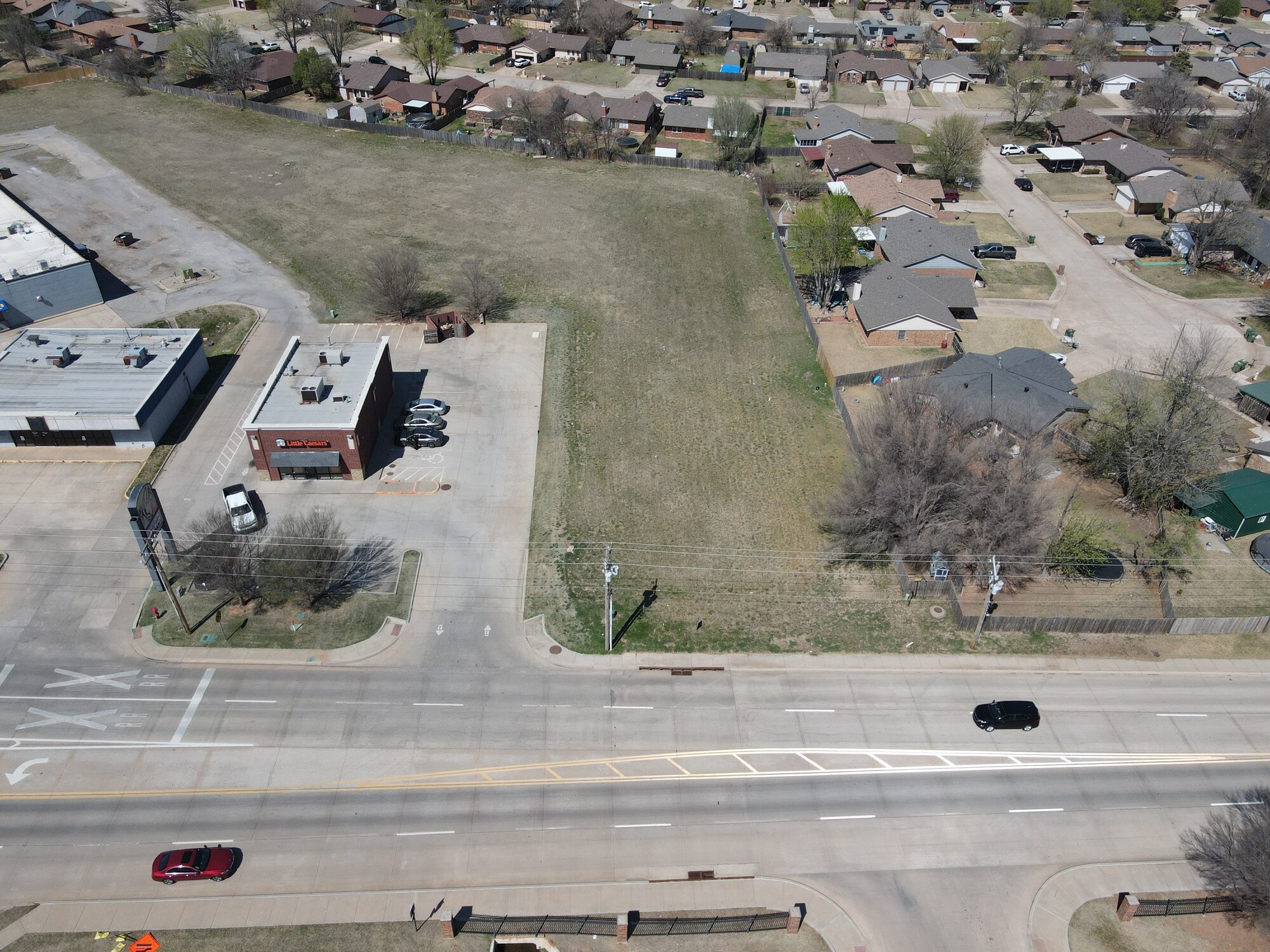 Vandanment & Ranchwood, Yukon, OK à vendre Photo de l’immeuble– Image 1 sur 7