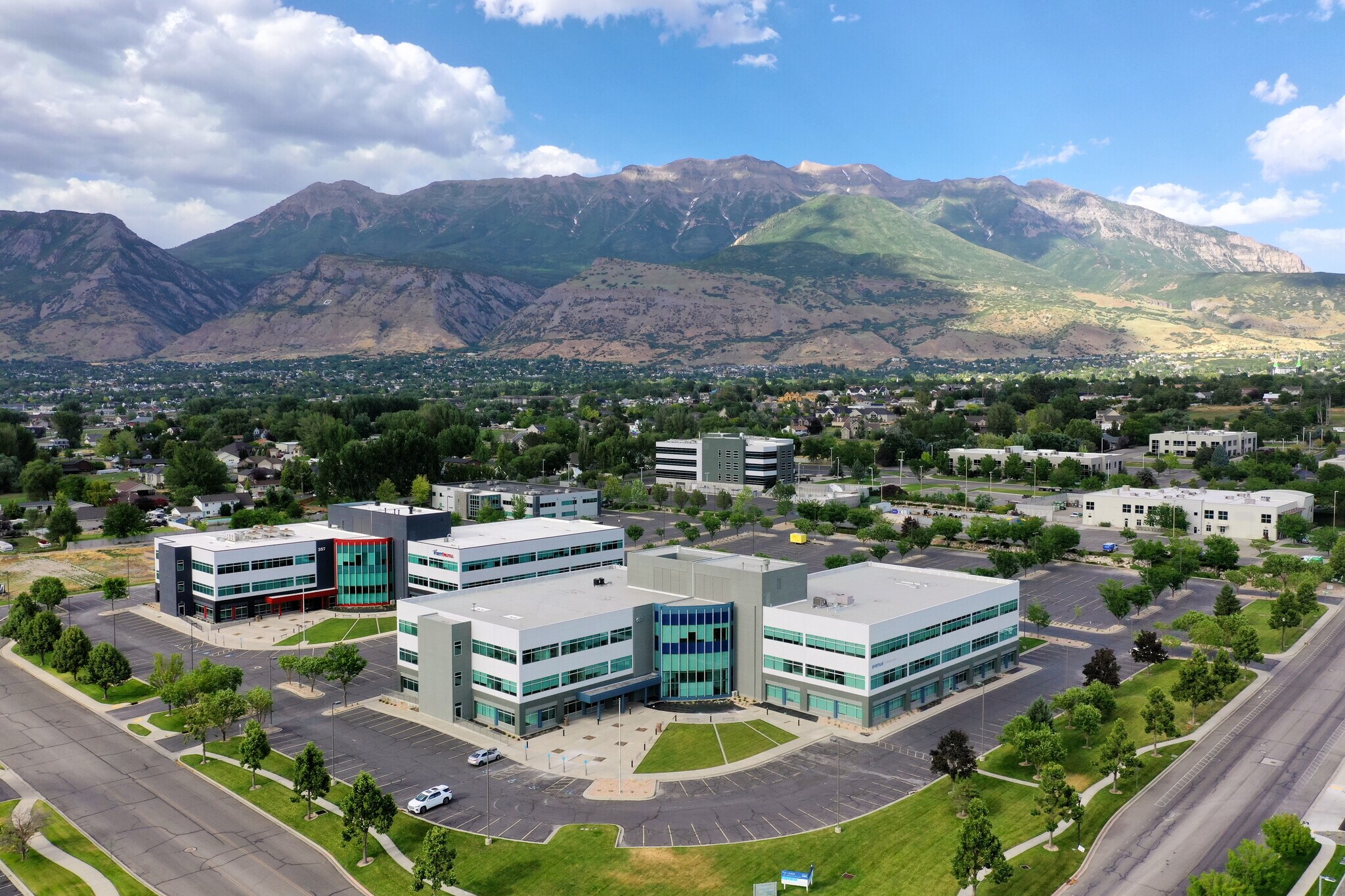 338 S 670 W, Lindon, UT à louer Photo principale– Image 1 sur 15