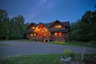 Plus de détails pour 465 Westover Rd, Two Harbors, MN - Spécialisé à vendre