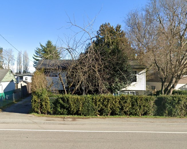 10560-10580 132 St, Surrey, BC à vendre - Photo de l’immeuble – Image 2 sur 2