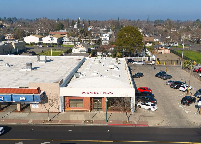333 W 18th St, Merced, CA à vendre - Photo principale – Image 1 sur 33