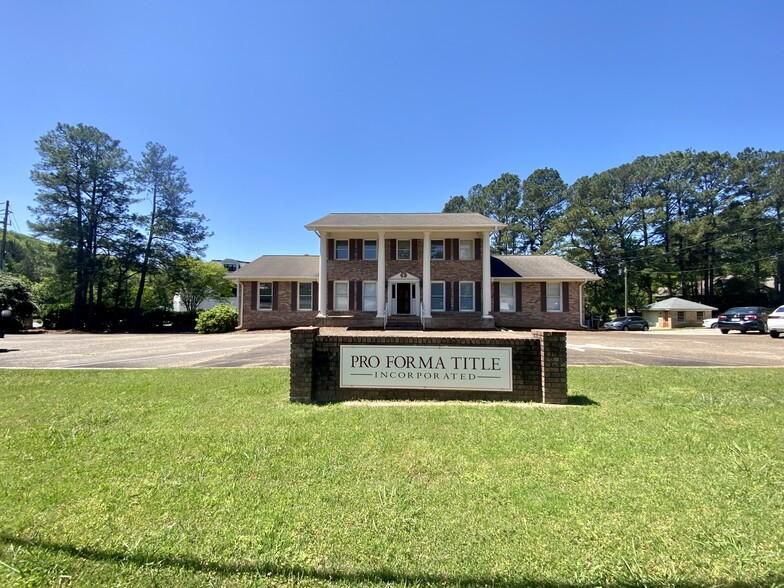 1900 Indian Lake Dr, Birmingham, AL à vendre - Photo de l’immeuble – Image 3 sur 17