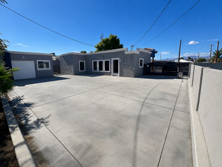 3711 Vegas Dr, Las Vegas, NV à louer - Photo de l’immeuble – Image 3 sur 9