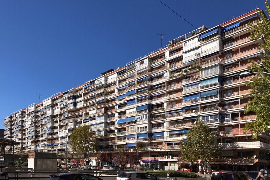 Calle Príncipe Don Juan Carlos, 2, Alcorcón, Madrid à vendre - Photo de l’immeuble – Image 2 sur 2