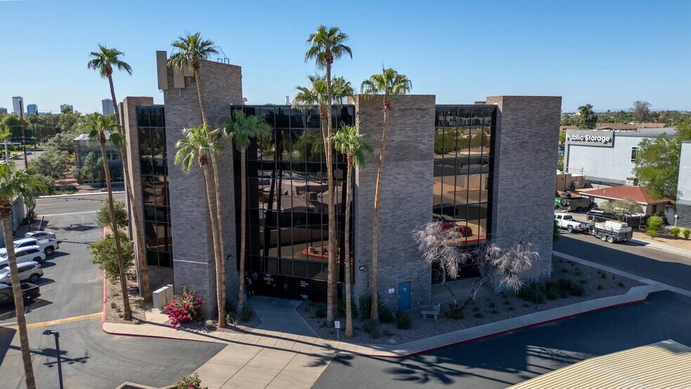 3221 N 16th St, Phoenix, AZ à louer - Photo de l’immeuble – Image 1 sur 9