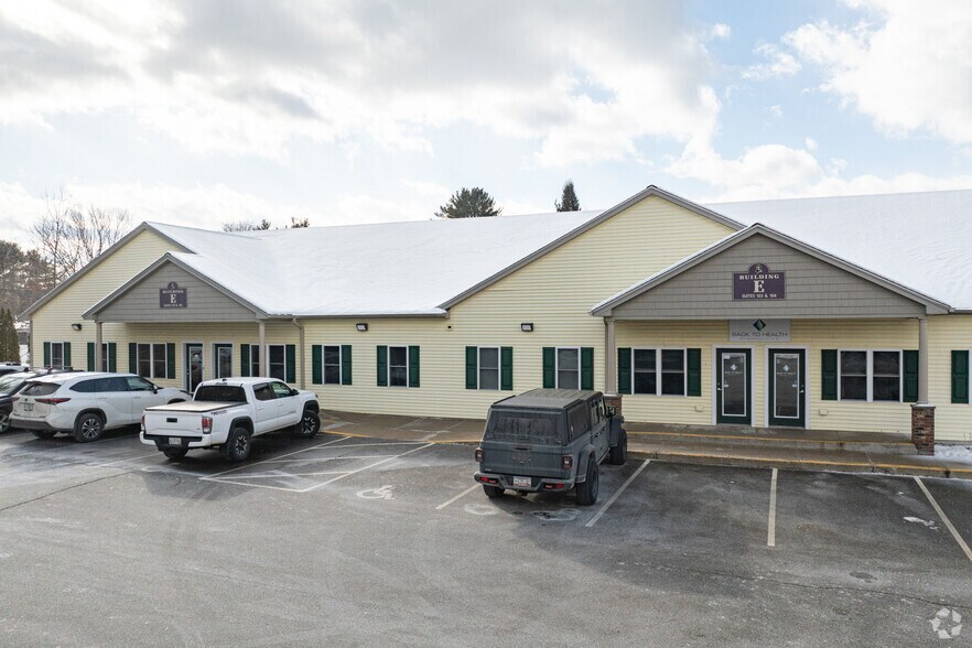 21 Daigle Ln, Sanford, ME à vendre - Photo de l’immeuble – Image 2 sur 3