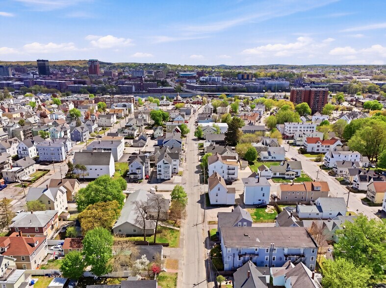 266 Douglas St, Manchester, NH à vendre - Photo de l’immeuble – Image 2 sur 19