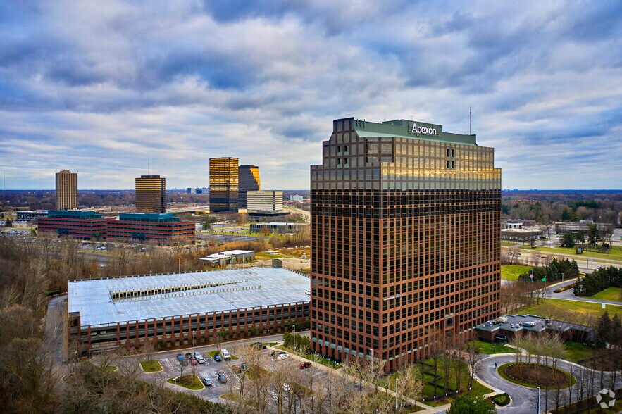 One Towne Sq, Southfield, MI à louer - Aérien – Image 3 sur 11