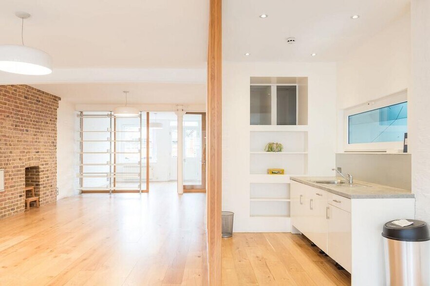 23 Charlotte Rd, Londres à louer - Photo de l’immeuble – Image 3 sur 12