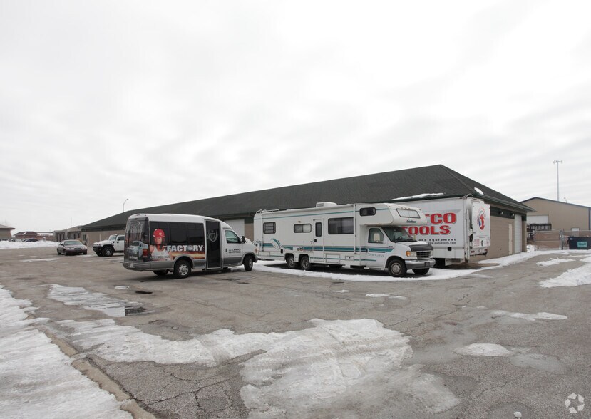 769-771 N Madison St, Crown Point, IN à louer - Photo de l’immeuble – Image 3 sur 3