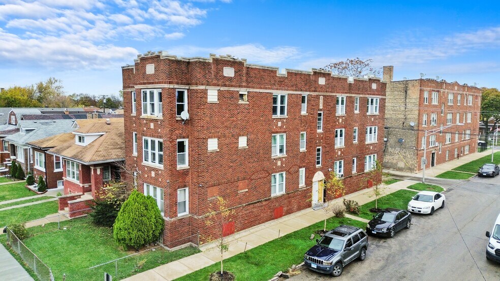 1818 W 78th St, Chicago, IL à vendre - Photo de l’immeuble – Image 2 sur 15