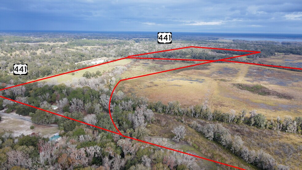 5725 NW 210th St, Micanopy, FL à vendre - Photo principale – Image 1 sur 12