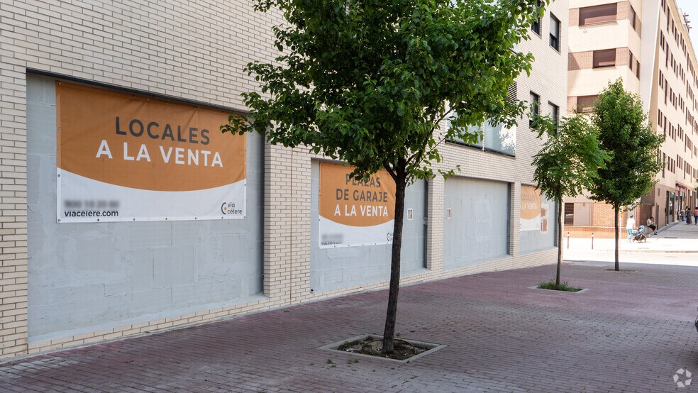 Célere Austral. Calle Unicornio, Móstoles, Madrid à vendre - Photo de l’immeuble – Image 3 sur 7
