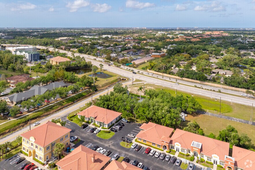 12500 Brantley Commons Ct, Fort Myers, FL à louer - Aérien – Image 3 sur 5