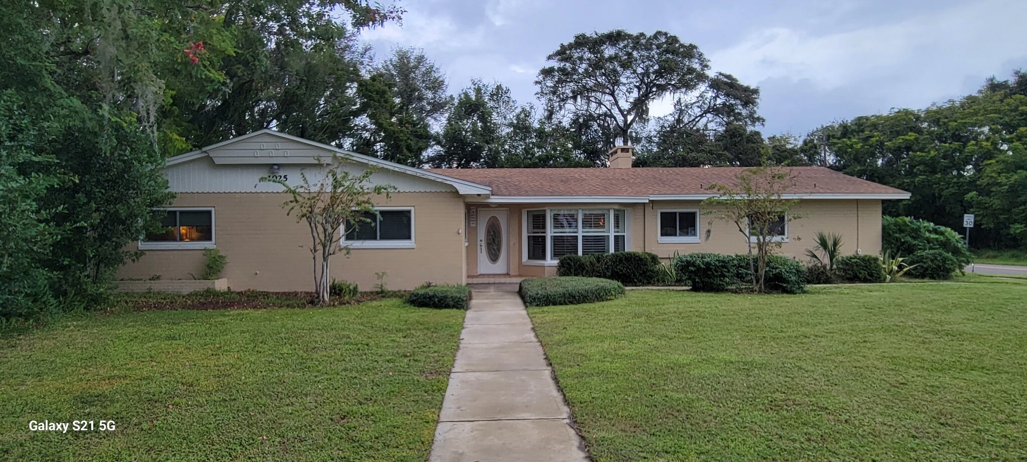 1025 W New York Ave, Deland, FL à louer Photo principale– Image 1 sur 37