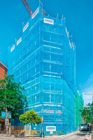 Plus de détails pour Calle de Bravo Murillo, 247, Madrid - Local commercial à louer