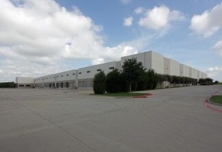 Plus de détails pour 1011 N 28th Ave, Dfw Airport, TX - Industriel/Logistique à louer