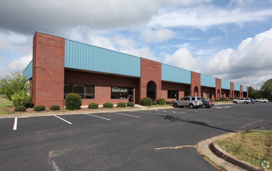 1000 Union Center Dr, Alpharetta, GA à louer - Photo de l’immeuble – Image 2 sur 5