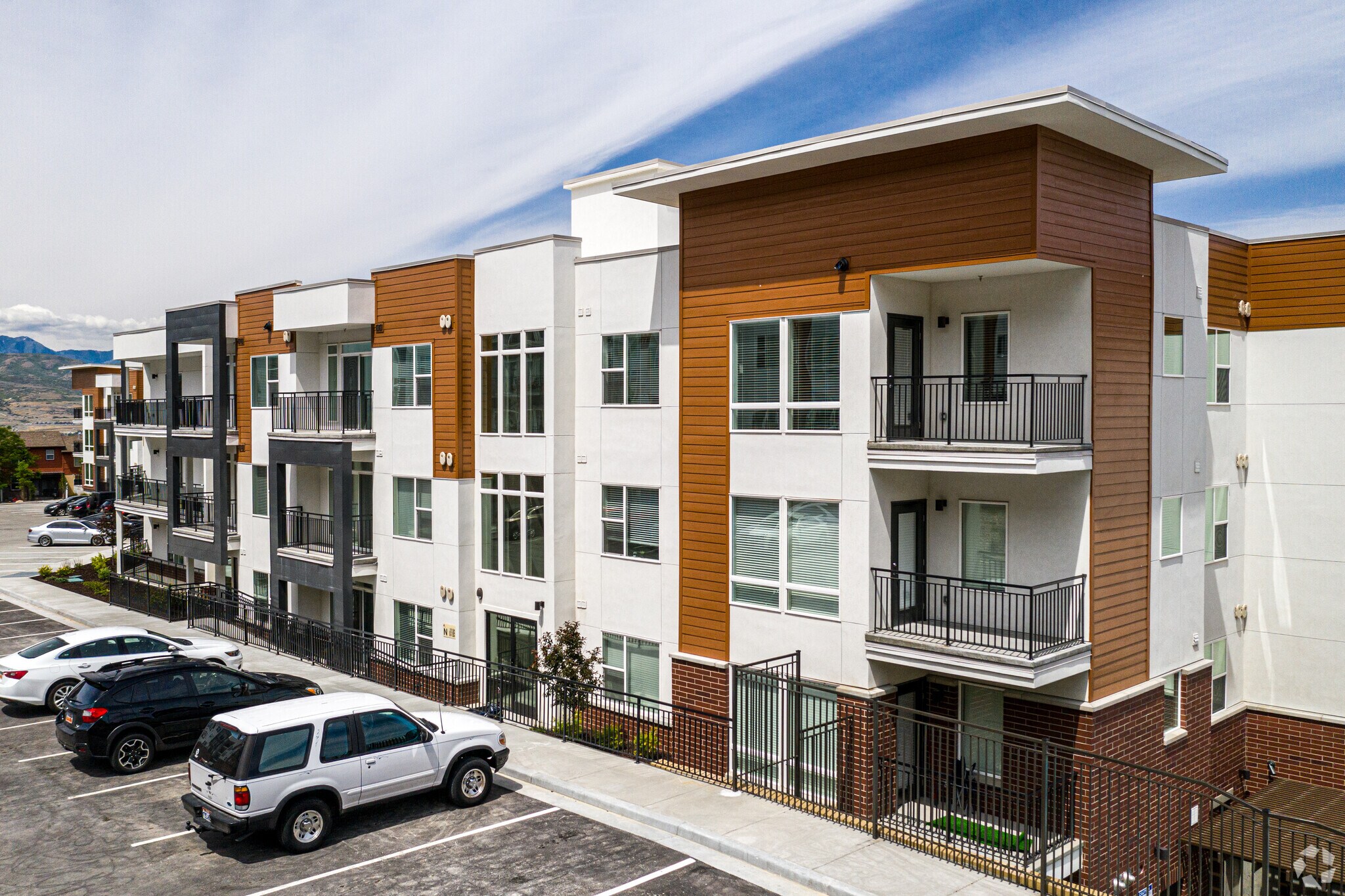 14747 S Draper Pointe Way, Draper, UT à louer Photo principale– Image 1 sur 16