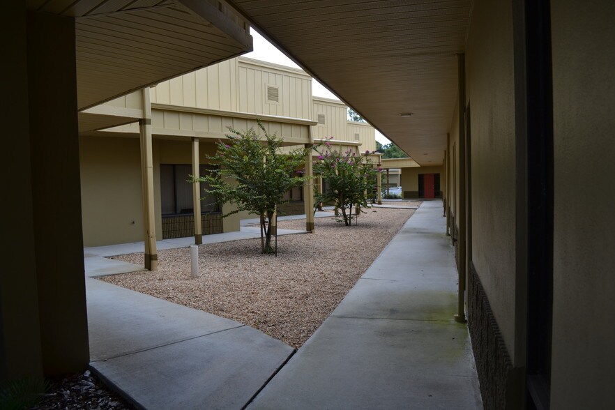 5304 S Florida Ave, Lakeland, FL à louer - Photo de l’immeuble – Image 2 sur 11