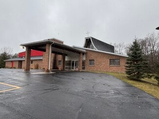 Plus de détails pour 961 E Maple St, Holly, MI - Spécialisé à vendre
