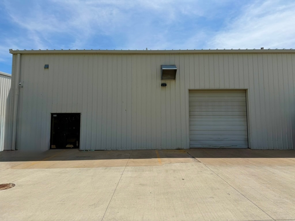 3 Quest Dr, Bloomington, IL à louer Photo intérieure– Image 1 sur 9