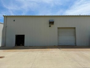 3 Quest Dr, Bloomington, IL à louer Photo intérieure– Image 1 sur 9