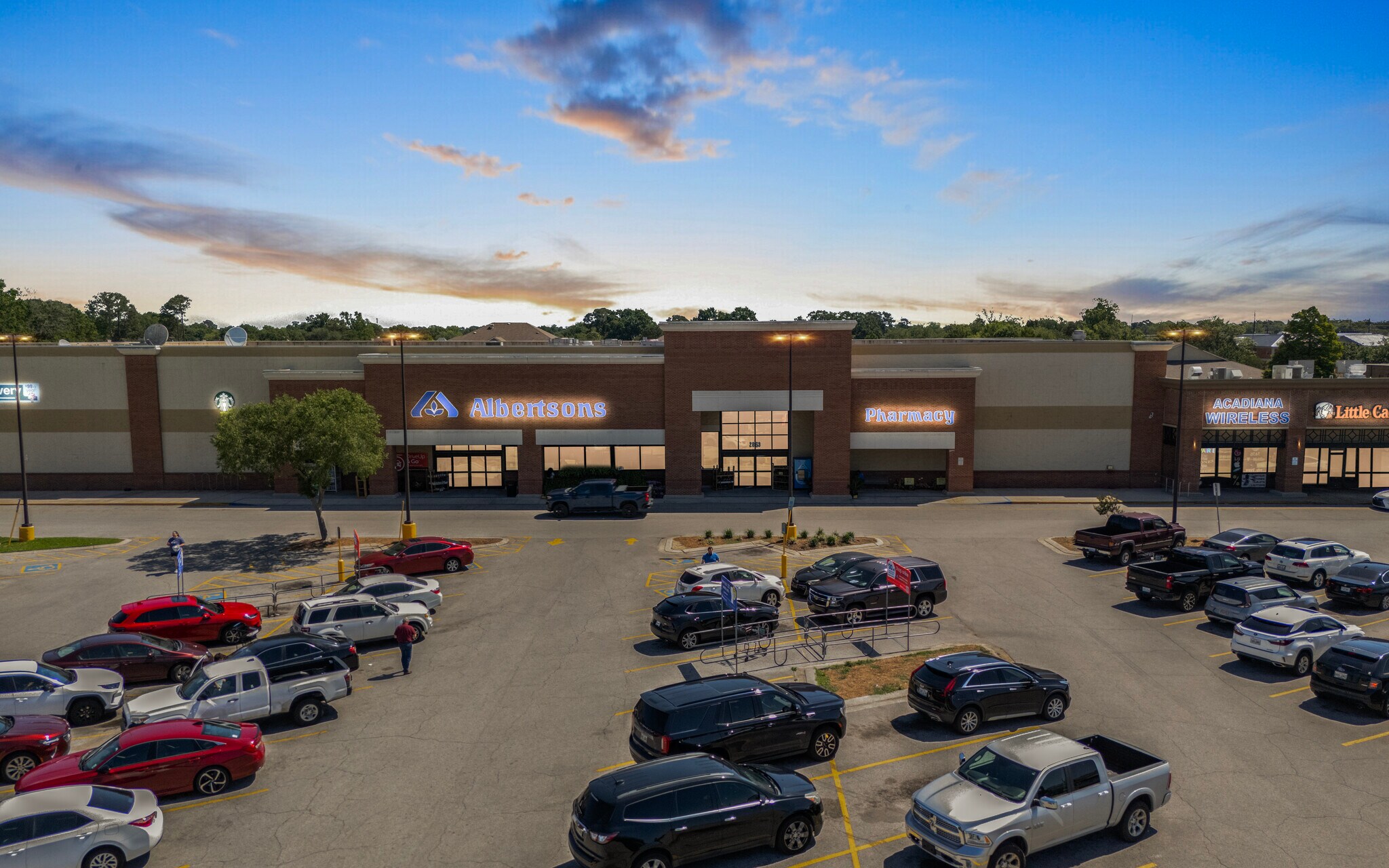 2863 Ambassador Caffery Pky, Lafayette, LA à vendre Photo principale– Image 1 sur 10