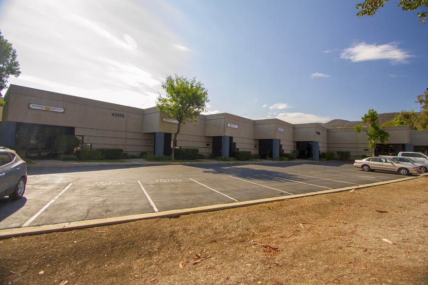 43176 Business Park Dr, Temecula, CA à louer - Photo de l’immeuble – Image 2 sur 4