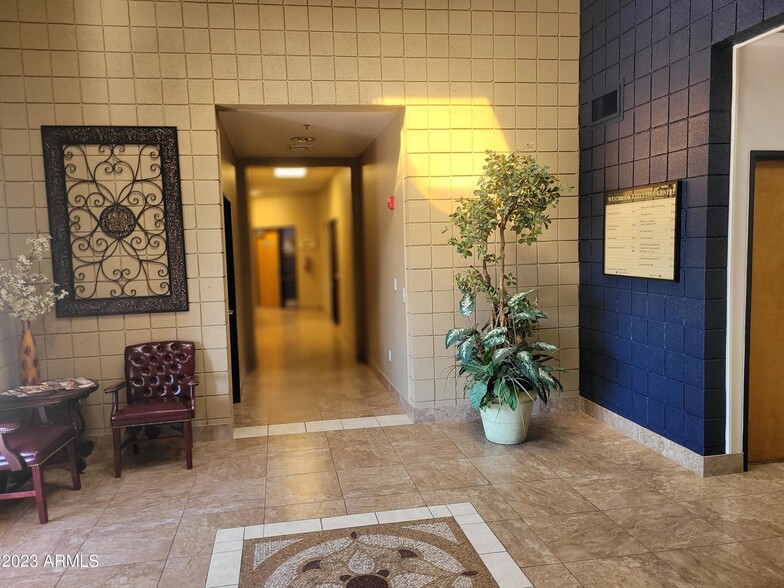8715 W Union Hills Dr, Peoria, AZ à louer - Photo intérieure – Image 3 sur 4
