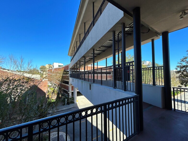 201 SE 2nd Ave, Gainesville, FL à louer - Photo de l’immeuble – Image 3 sur 9