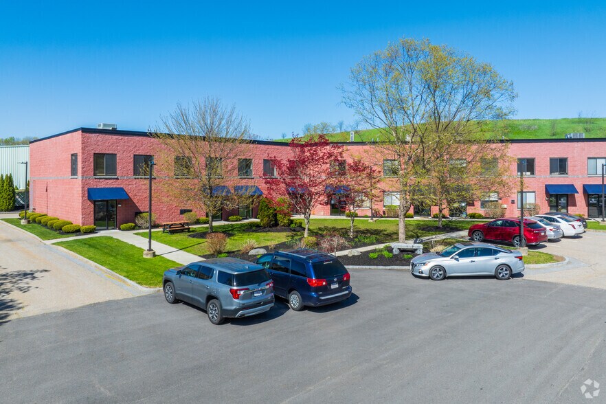 10 Jean Ave, Chelmsford, MA à louer - Photo principale – Image 3 sur 5